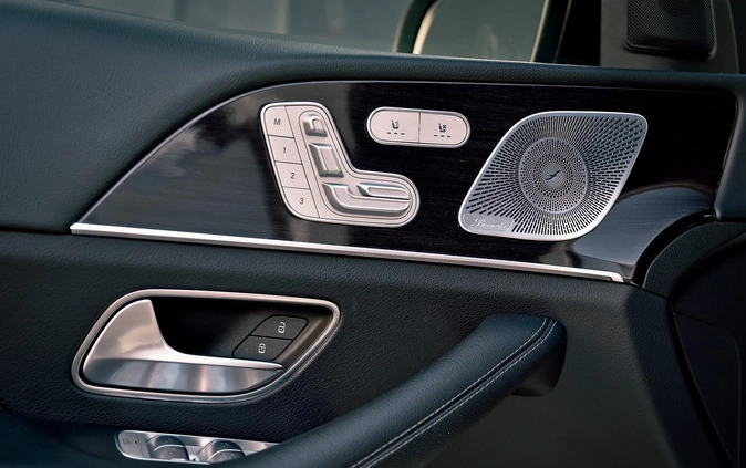 Mercedes-Benz GLE cena 229000 przebieg: 62000, rok produkcji 2019 z Warszawa małe 781
